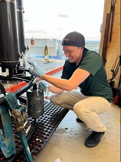 Collecting CTD samples on a U.S. GO-SHIP cruise in the Atlantic.